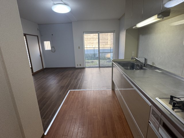 泉南市樽井４丁目　中古戸建のキッチン|独立キッチン