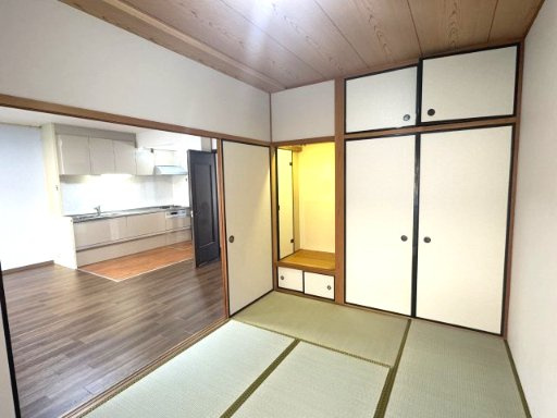 泉南市樽井４丁目　中古戸建の和室|畳表替え　襖貼換　クロス貼り換　