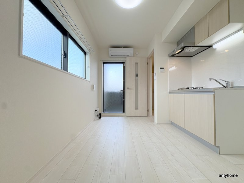 ハーモニーテラス港晴　仲介手数料無料の居間・リビング