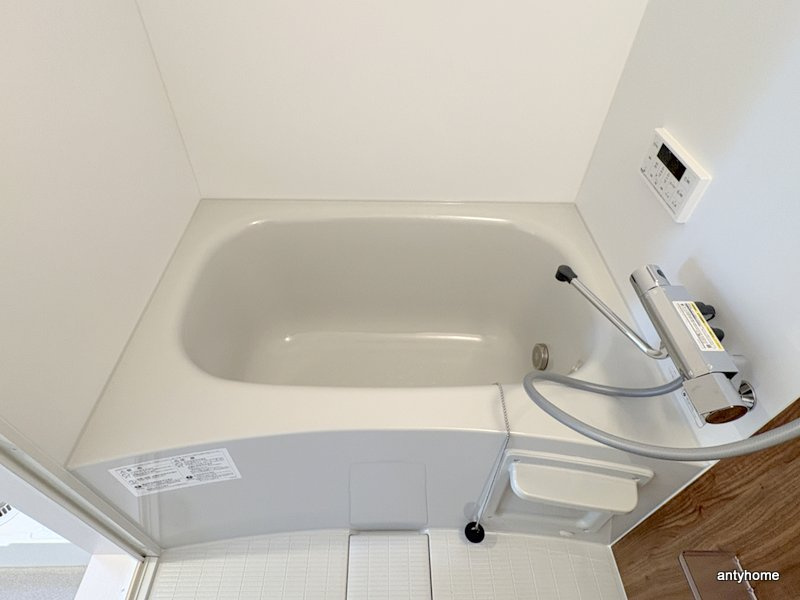 ハーモニーテラス港晴　仲介手数料無料の浴室