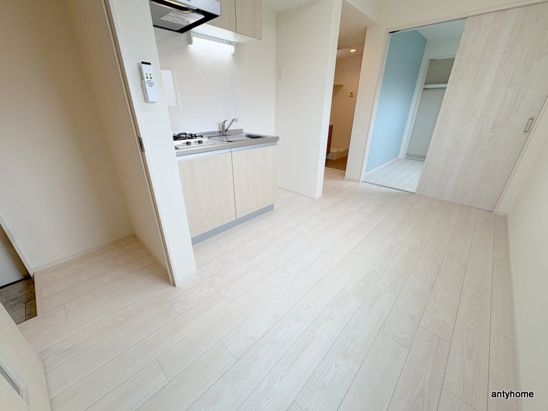 ハーモニーテラス港晴　仲介手数料無料の居間・リビング