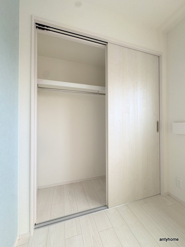 ハーモニーテラス港晴　仲介手数料無料の収納