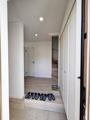 新築戸建　可部8丁目(No.１／No.4)の玄関
