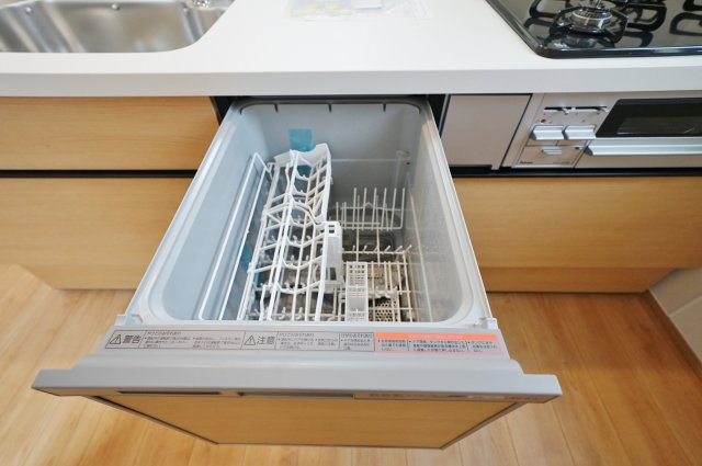 【横浜市西区東久保町26-16全3棟新築戸建て】★仲介手数料無料★（富士見台小学校・岩井原中学校）のキッチン