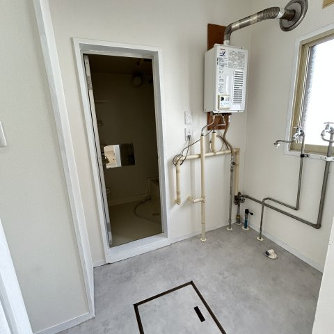 登別市千歳町4丁目5-22戸建の洗面所|忙しい朝には欠かせない洗面所です