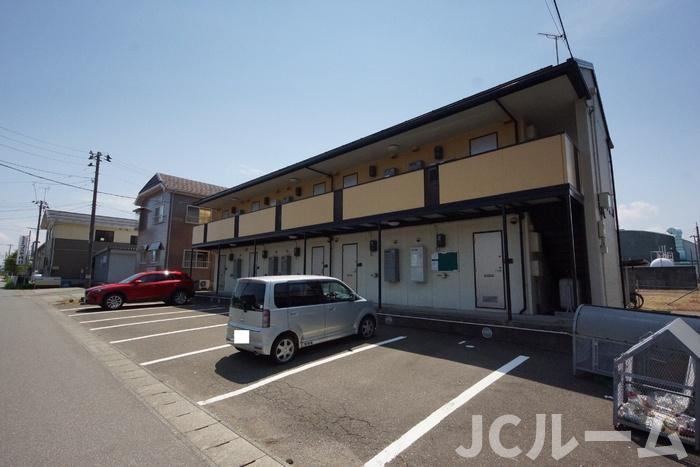 柏崎市宝町のアパート