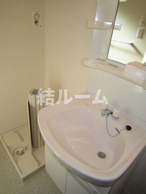 練馬区貫井１丁目のアパートの洗面所