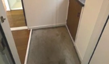 エース市川の玄関