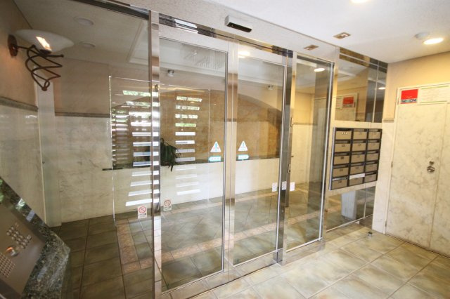 【エントランス】