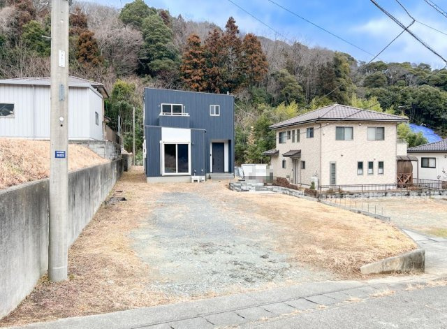 日立市小木津町　中古戸建の駐車場