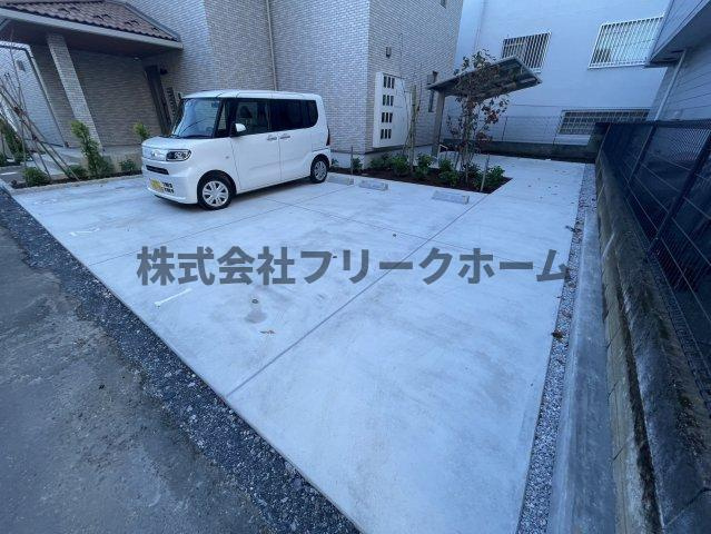 小金井市本町３丁目のアパートの駐車場