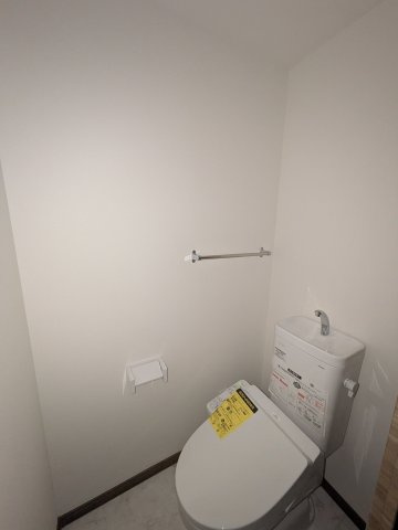 apartamento アリビオ柏のトイレ|シンプルで使いやすいトイレです