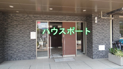 【エントランス】 | パデシオン六地蔵ザ・タワーレジデンス