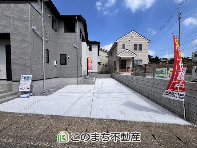リガーレ宇都宮市双葉5期の駐車場|お車駐車スペース３台分ご用意しております♪
