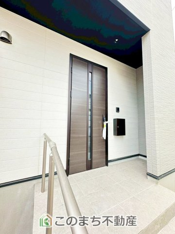 リガーレ宇都宮市双葉5期の玄関|玄関周りは家の顔！スタイリッシュな玄関が特徴です！
