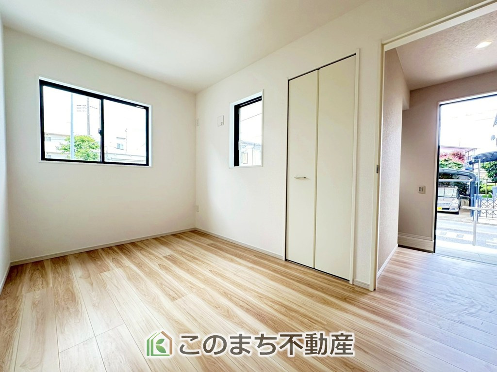 リガーレ宇都宮市双葉5期の洋室|大切なプライベート空間は、趣味に合わせて使って頂けるようシンプルに仕上げてあります。
