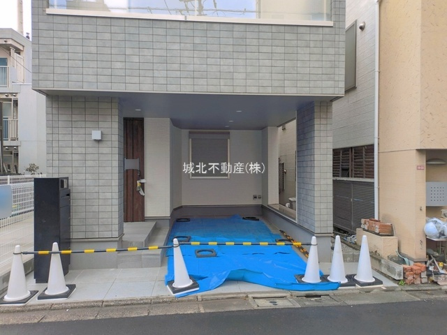 杉並区松ノ木2丁目　全2棟B号棟の駐車場