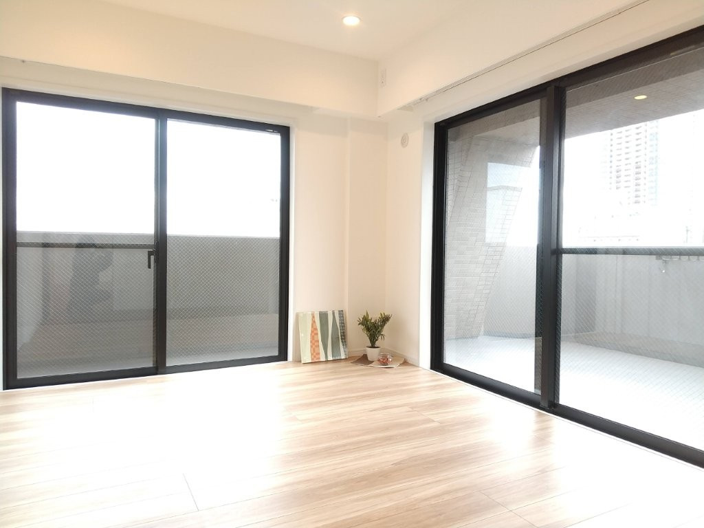 川口パークタワーの居間・リビング|リノベーション工事中のためイメージ写真です(5月上旬完成予定)