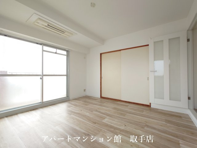 エトアールSの居間・リビング