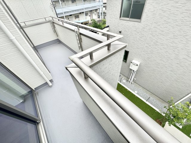 千葉市稲毛区山王町全２棟【現地販売会】のバルコニー