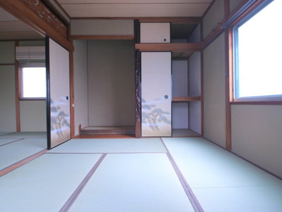 【和室】 | 伊加賀本町　戸建 | 2階和室になります。
広さは6帖ございます。
