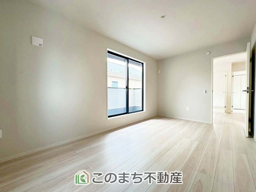 リガーレ宇都宮市双葉5期の洋室|南向きで陽当たりの良い洋室♪風通しもよく快適です☆
