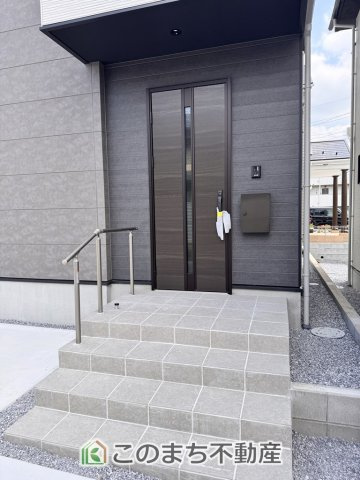 リガーレ宇都宮市双葉5期の玄関|玄関周りは家の顔！スタイリッシュな玄関が特徴です！
