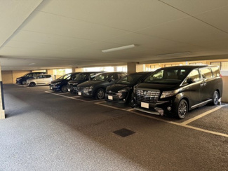 【駐車場】