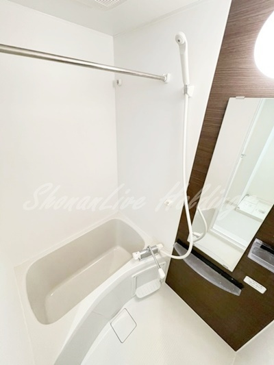 藤沢市鵠沼海岸１丁目の賃貸マンションの浴室|清潔感のあるお風呂です♪