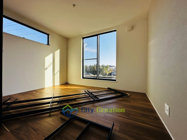 藤沢市片瀬山１丁目　新築戸建　全2棟の洋室