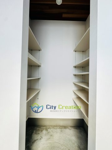 藤沢市片瀬山１丁目　新築戸建　全2棟の収納