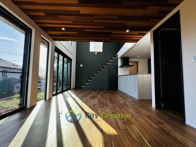 藤沢市片瀬山１丁目　新築戸建　全2棟の居間・リビング