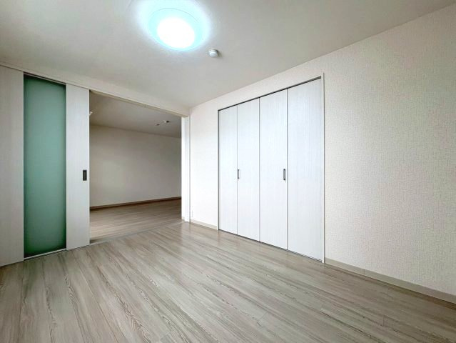 旭マンションの寝室