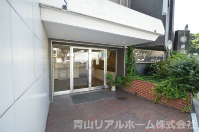 【エントランス】