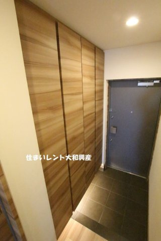 ジー　モデーロの玄関