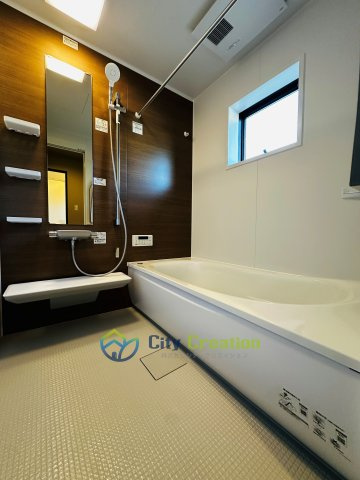 藤沢市片瀬山１丁目　全2棟２号棟の浴室