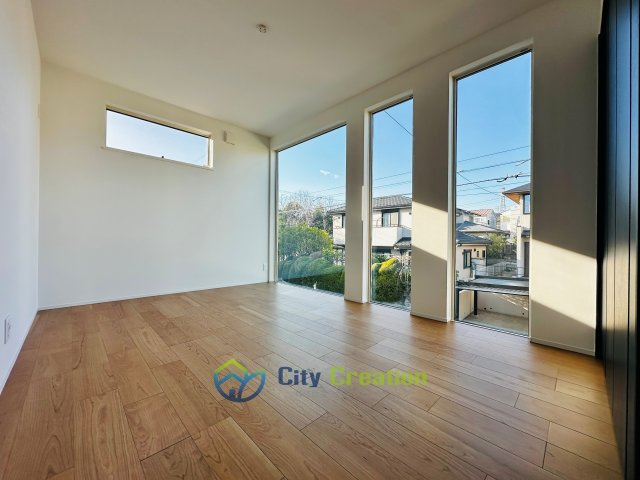 藤沢市片瀬山１丁目　全2棟２号棟の洋室