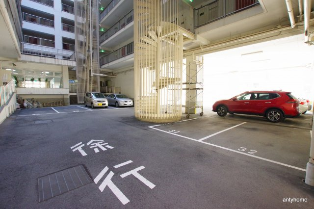 近鉄淀川リバーサイドマンション　仲介手数料無料の駐車場
