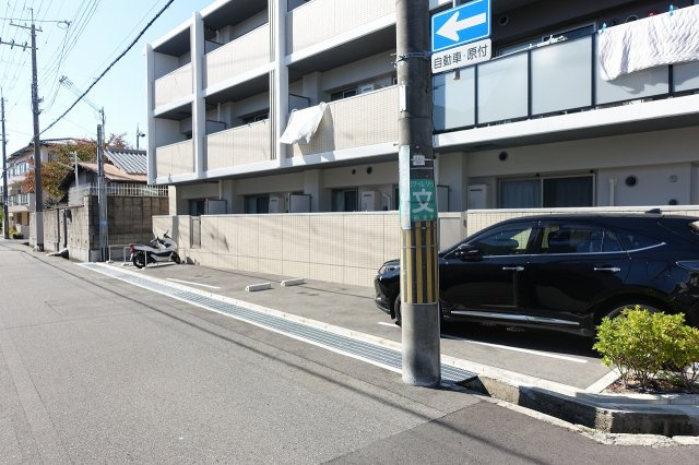プリマヴェーラ甲子園一番町の駐車場