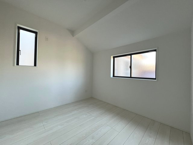 昭島市上川原町3丁目　新築戸建全2棟の洋室|【洋室1】4.5帖