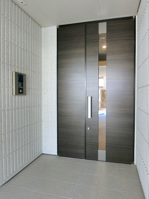 プリステラ国立のエントランス|★エントランス★オートロック★