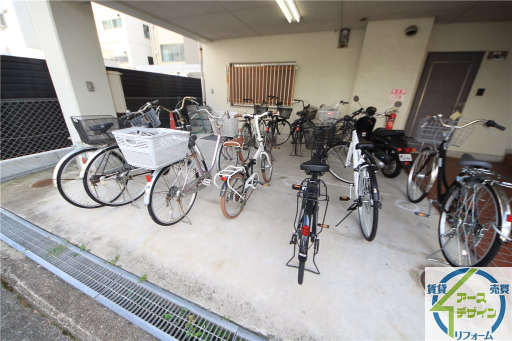 リブレシア明石の駐車場