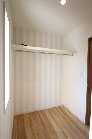 【収納】 | 寒川岡田２丁目新築一戸建て | 洋間C（6帖）のクローゼット