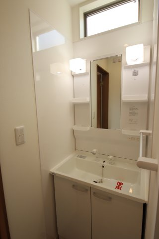 【独立洗面台】 | 寒川岡田２丁目新築一戸建て | あると便利な２階の洗面台