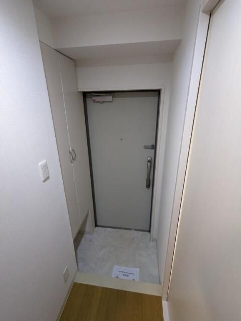 プリムヴェール蔵前の玄関
