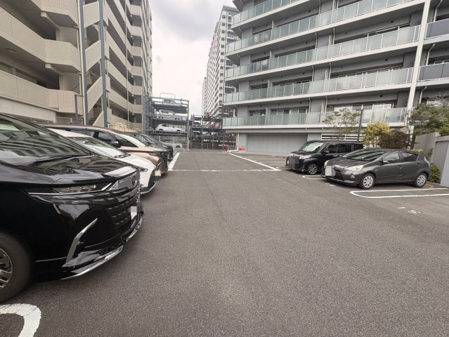 Tステージ゛浄水駅前ルミナリータワーの駐車場