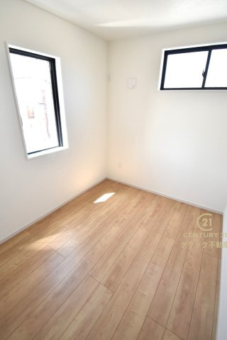 GRACE　水戸市渡里町　1期 　限定1棟！の洋室|採光バッチリ・通風良好です。
たっぷり差し込む陽光がお部屋を明るく照らします！（写真は完成イメージ)