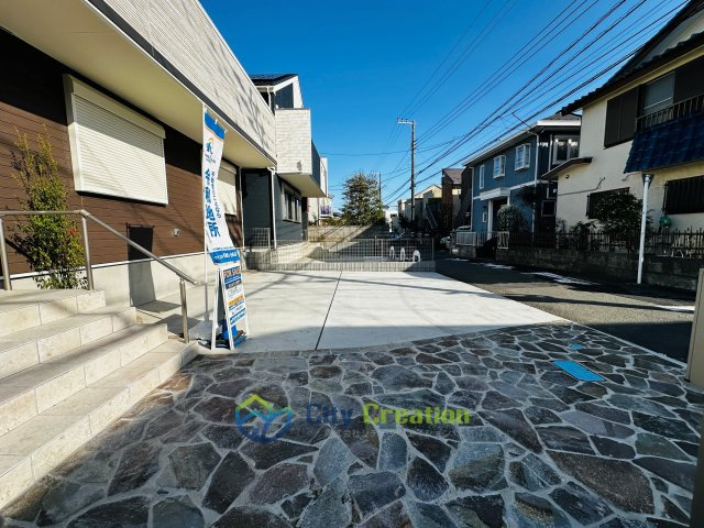新築戸建　藤沢市鵠沼海岸7丁目の駐車場