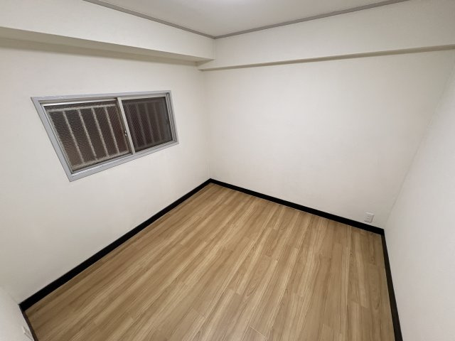 松ヶ丘コーポの洋室