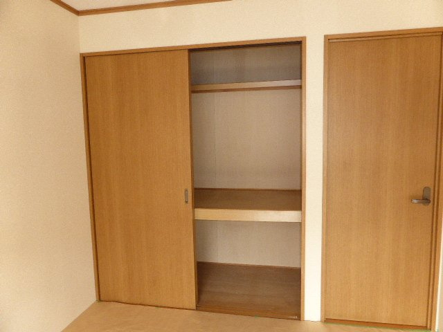 新町ハイツの収納|押入（イメージ）